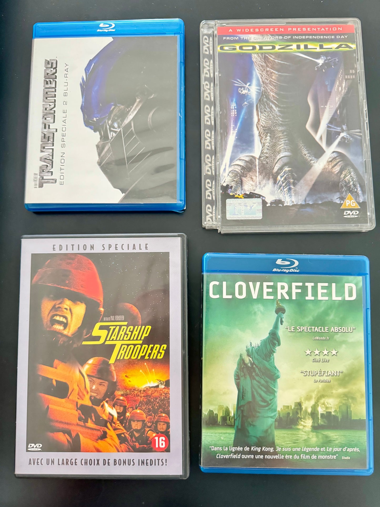 Monstres, méchas & villes en ruines (lot SF)