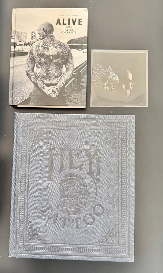Pack Tattoo Art — ALIVE: Tattoo Portraits (Julien Lachaussée) + HEY! Tattoo (grand livre relié) + DJ Deep – Respect Is Burning (CD)